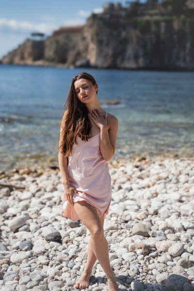 Różowa koszulka nocna na ramiączkach PRIMROSE CHIC