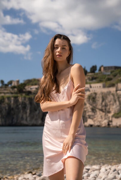 Różowa koszulka nocna na ramiączkach PRIMROSE CHIC